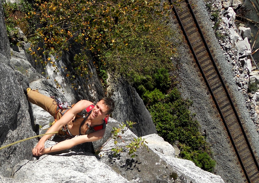 Squamish Rock Climbing, The Malamute, Overly Hanging Out