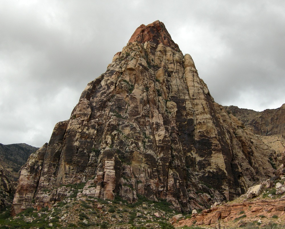 red rocks climbing dark shadows wall heart of darkness las vegas sunshine YEAH