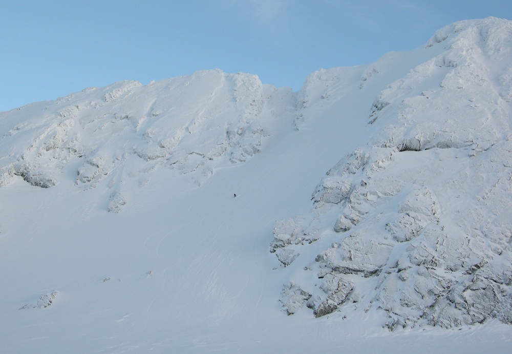 ski steep powder
