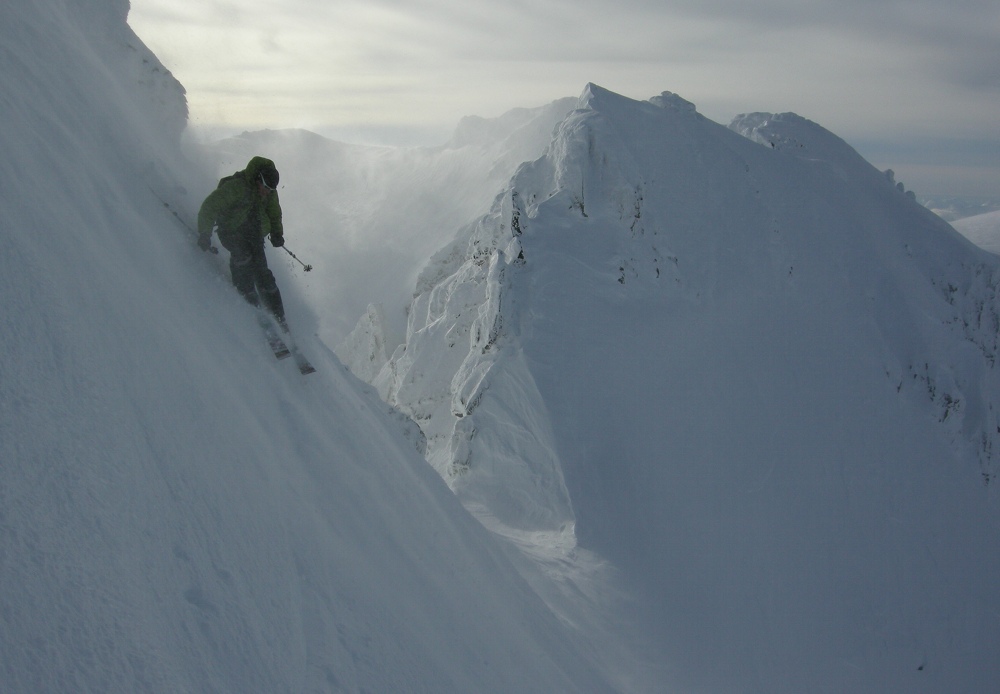 ski steep powder