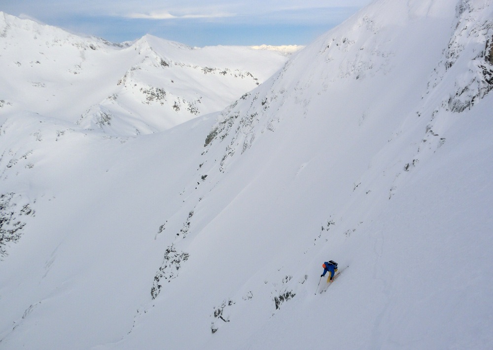 ski steep powder