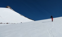 skiing on the largest glacier in california