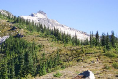 approach to Bear Mountain