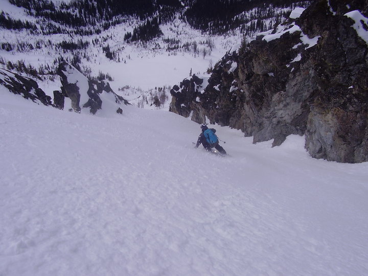 Skiing down SW coulior