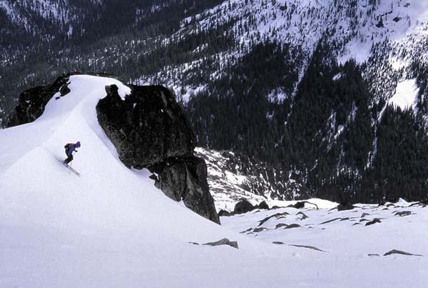 mt stuart cascadian couloir ski