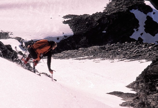 Luna Peak and Northeast Face of Mount Fury Ski Pictures