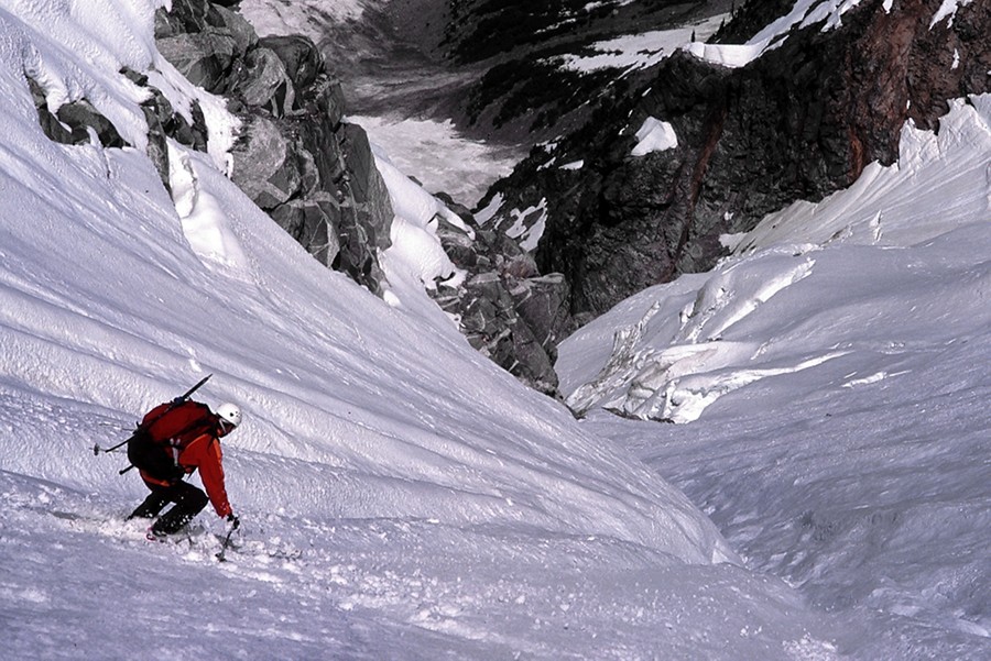 Luna Peak and Northeast Face of Mount Fury Ski Pictures