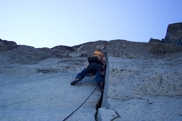 mt stuart direct northwest face climb alpine rock climbing