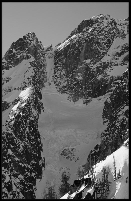 mt stuart ice cliff glacier one-day climb and ski descent fast-and-light steep skiing alpinism
