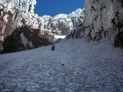 crossing bergschrund